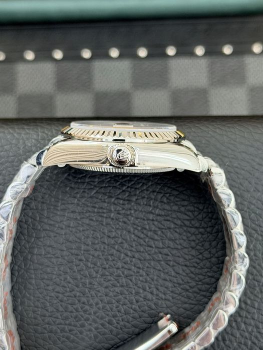 Rolex Date-Just Diamond 31mm - ETA -
