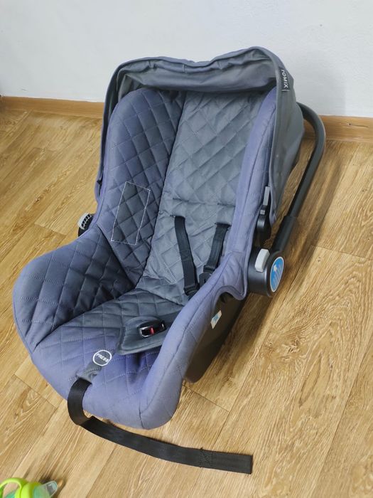 Продам коляску 3в1