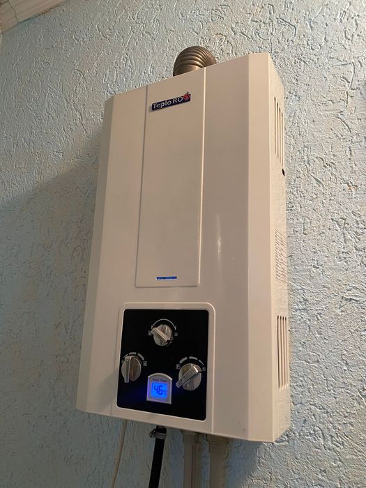 Продаю Газовый котел вместе с водонагревателем