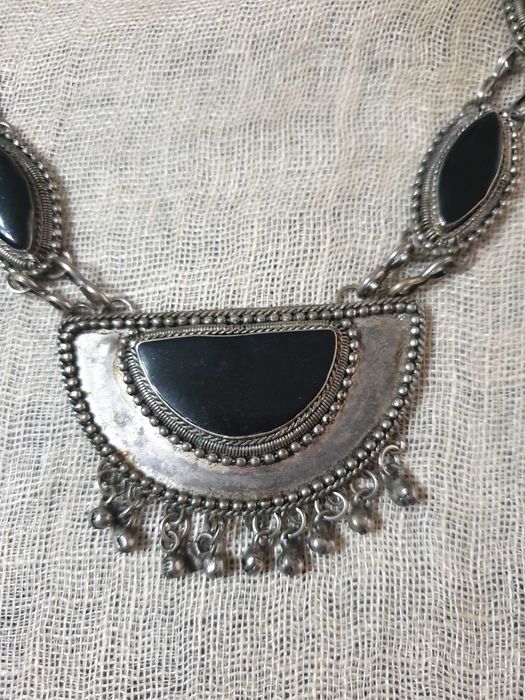 Накит от сачан и  Колие