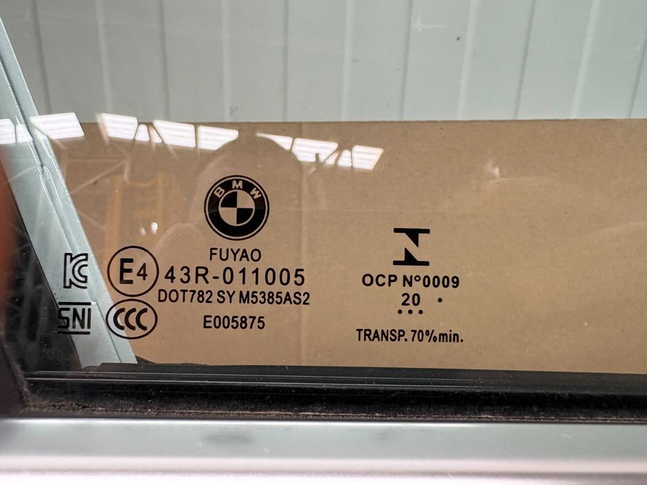 Предна Дясна Врата За БМВ У06 9627088 BMW U06