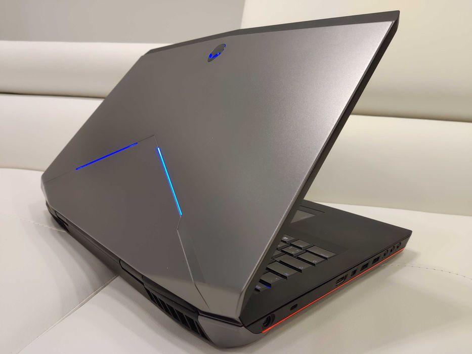 Laptop gaming ALIENWARE ,intel core i7-,video 4 GB , ram 16 gb ,17,3"