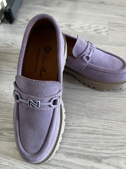 Продам новые лоферы