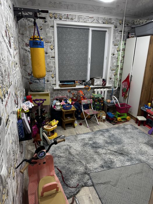 Продам 4-х комн квартиру