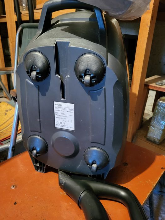 Продам пылесос бош.