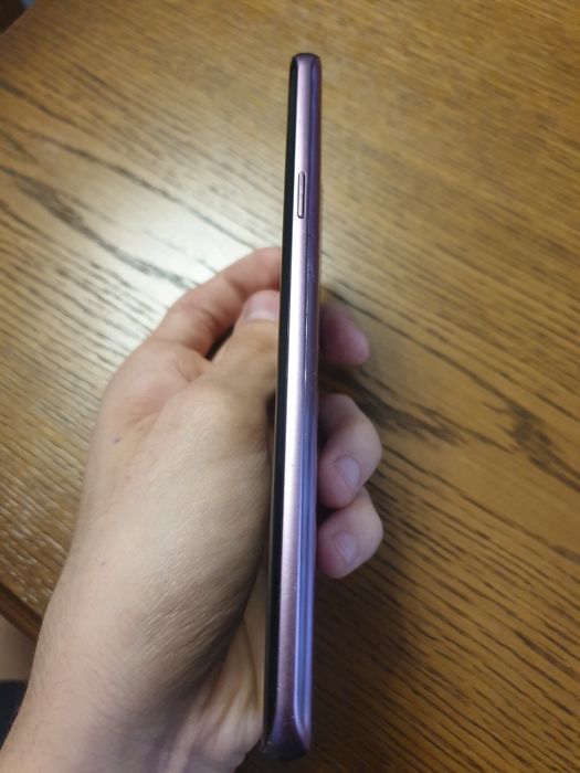 Samsung S9+ (В корпусе Live Demo Unit)