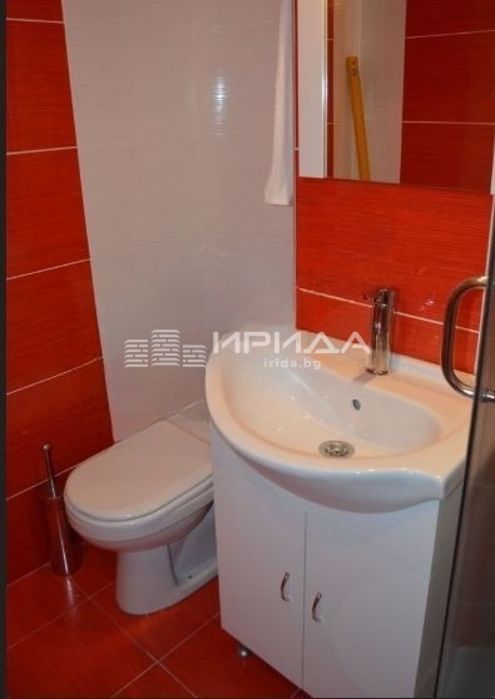 Двустаен апартамент в младост 1