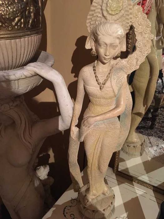 Deosebite doua statuete-expresive zeitati hinduse-Olanda