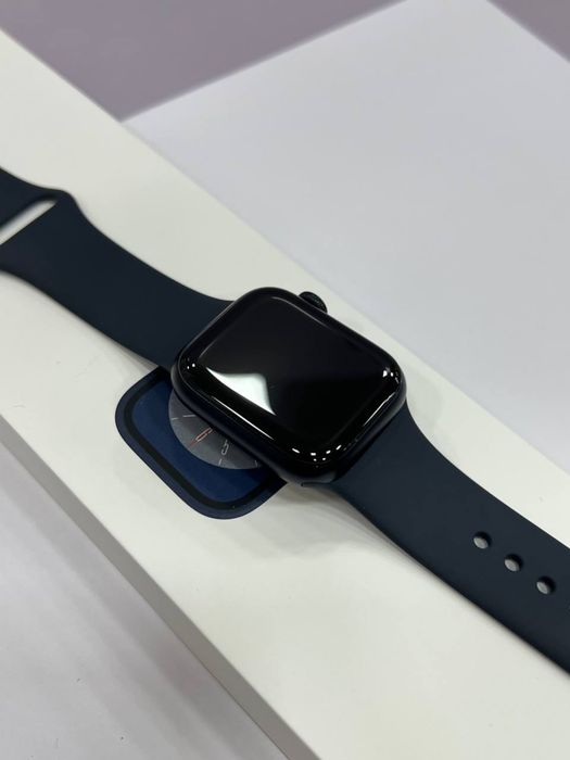 Apple Watch 8/41m  / CA31305