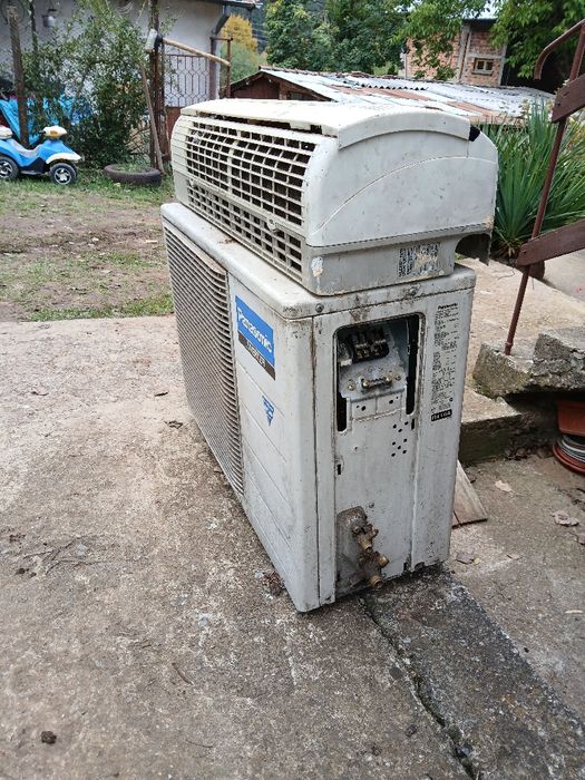Продавам стар климатик.