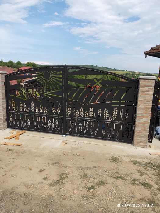 Confecționez balustrade, porți,garduri și copertine din inox și fier