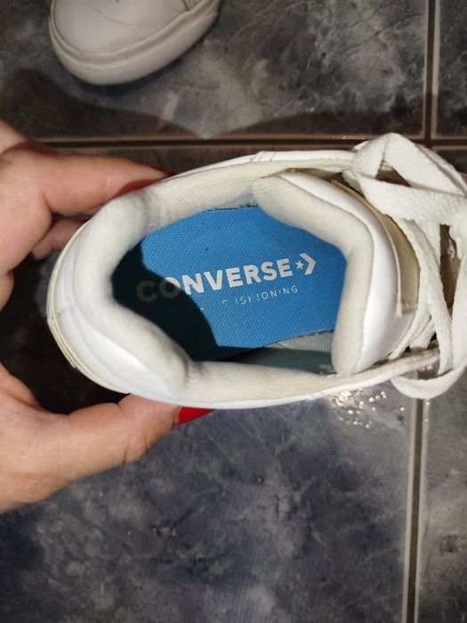 Adidași converse