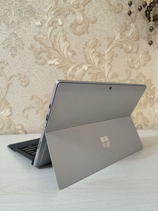 Microsoft Surface Pro 7 Plus