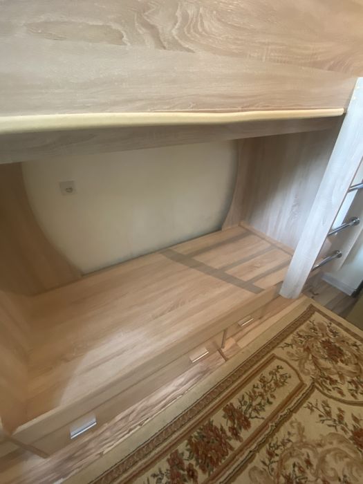 Кровать двухъярусная
