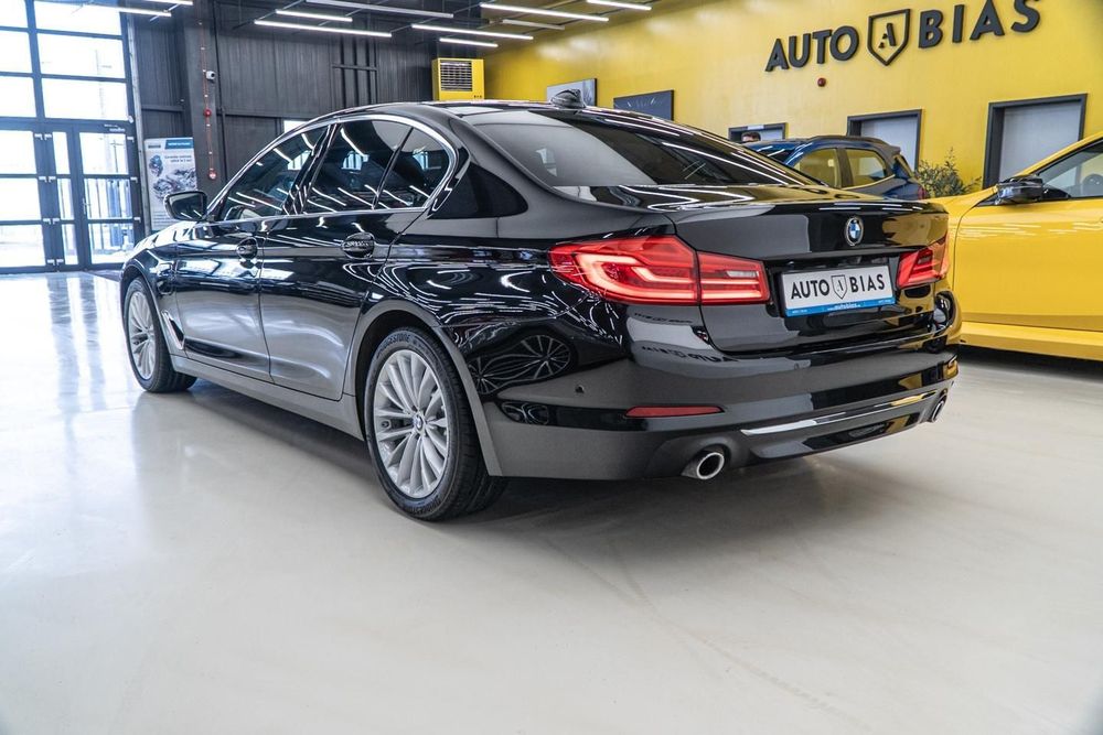 BMW Seria 5 Led/Clima 4 zone/CarPlay/Perdelute/Camera/TVA/Leasing-Rate FARA AVANS