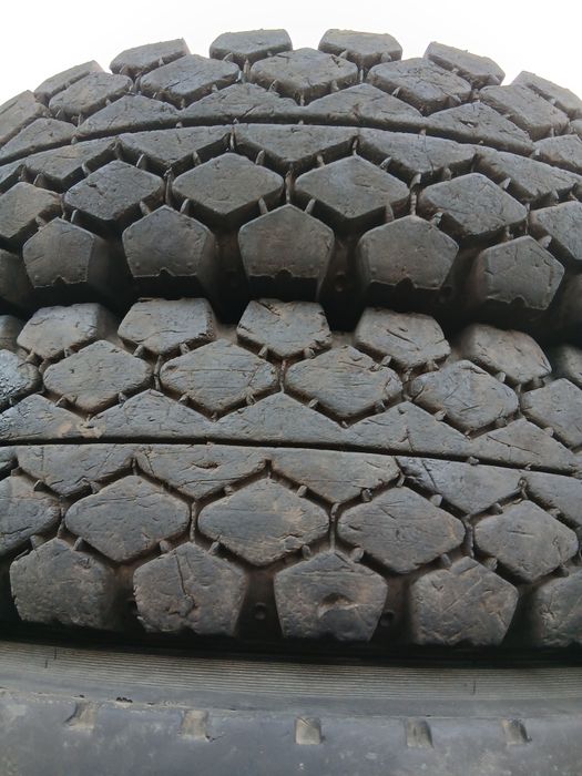 8,25/16  ;  8.25/20  шины БУ