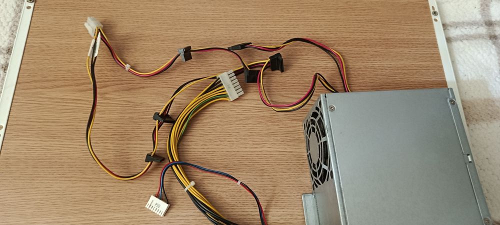Vand psu 300w 70 lei