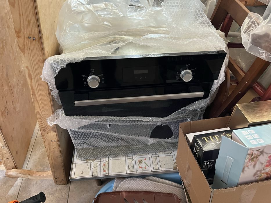 Продается электродуховка в идеальном состоянии