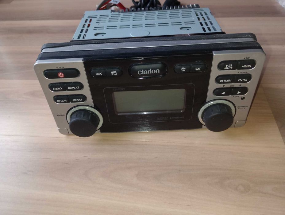 Радио за кола и лодка кларион