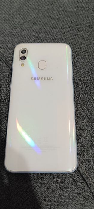 Samsung a 40 fara defecte