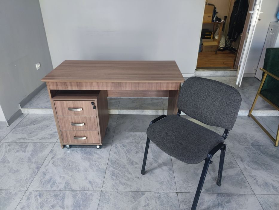 Мебель офисная, б/у