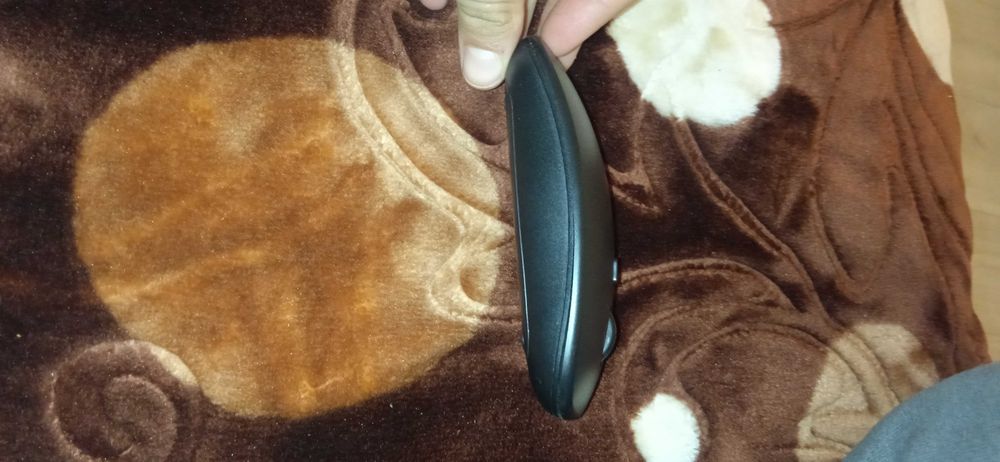 Mouse fără fir cu tot cu baterii