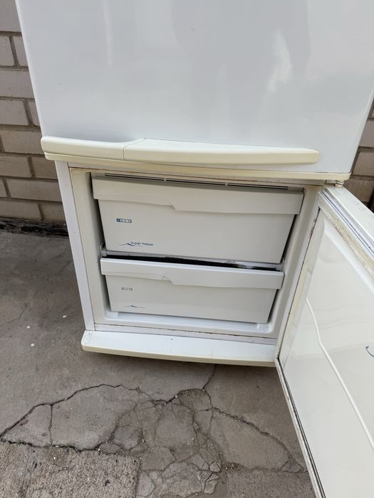 Продам холодильник