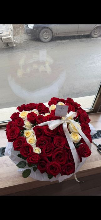 Букет 51роза М буква