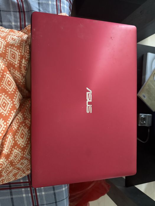 Лаптоп ASUS X553M