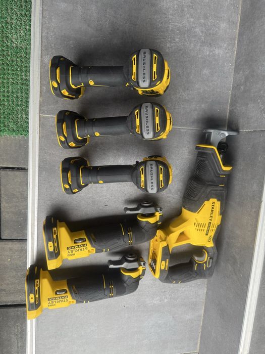 Vind set corpuri STANLEY  FATMAX  toate brhusheles noi neutilizate