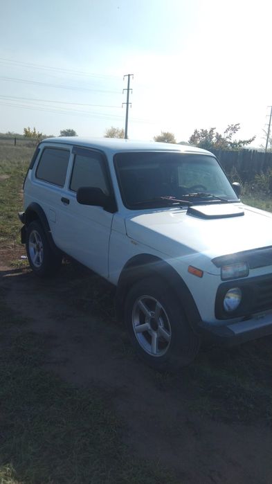Продам авто нива