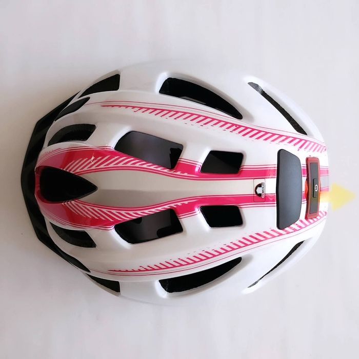 Casca pentru bicicleta Crivit, cu lumina pe spate S/M, 54-59 cm