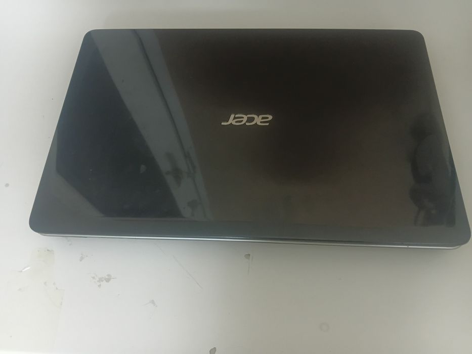 Ноут acer aspire e 1 571g