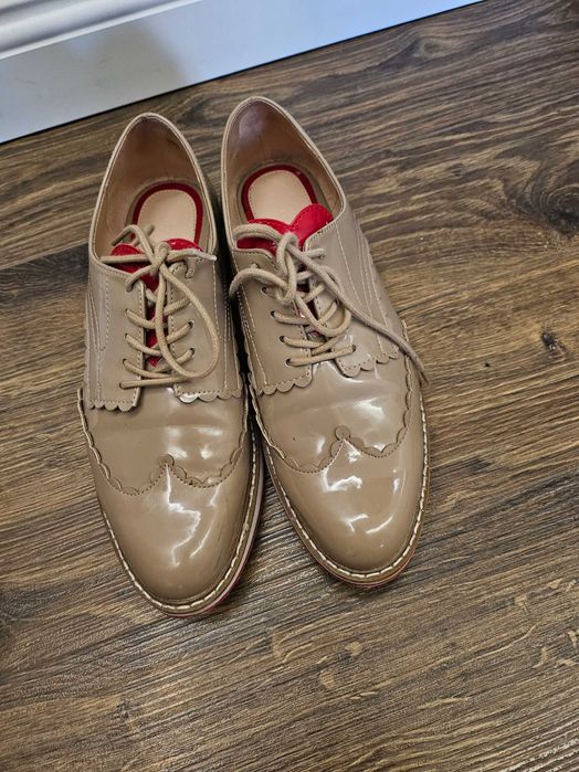 Много запазени дамски обувки на Zara,размер 38