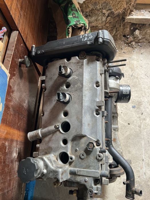 Двигатель Лада Поиора 16 клапанный