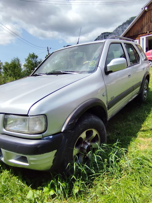 Vând sau schimb Opel Frontera B