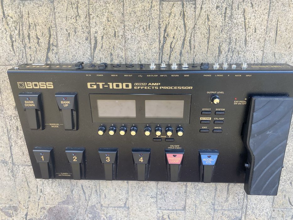Boss GT-100 Boss