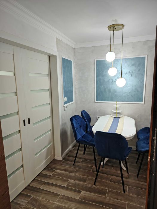 Închiriez apartament zona Lmf Lunca