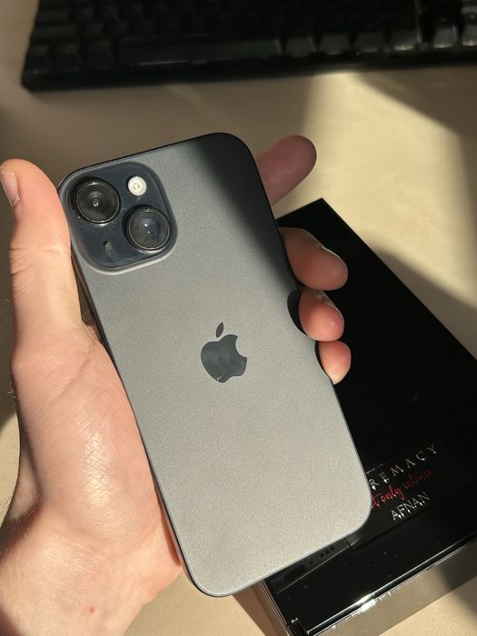 iPhone 15 128gb 90% baterie