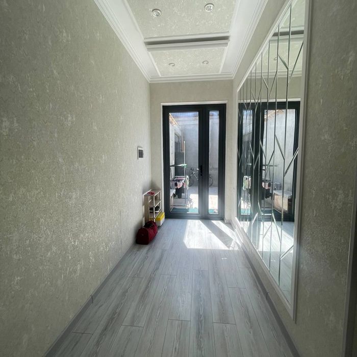 Киров олмазор кучада 2 этажли 1.7 сотиг 5 хона ховли жой сотилади