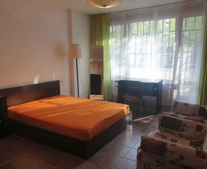 Дава се под наем Двустаен апартамент в София, Хиподрума - 75 кв.м за 398.82 € - Снимка #1