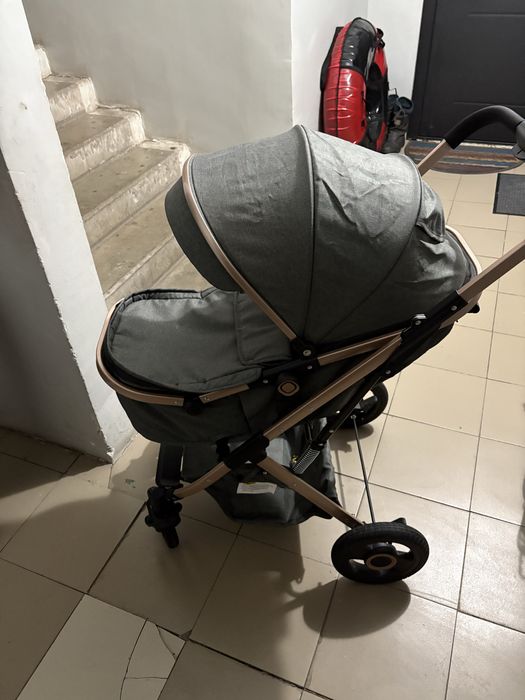 Продам детскую коляску