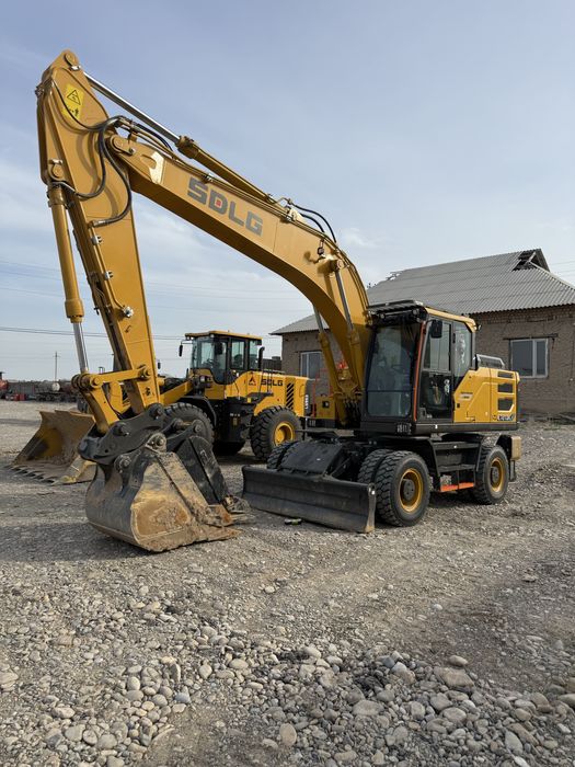 Услуга Эксковатор  Hyundai 210