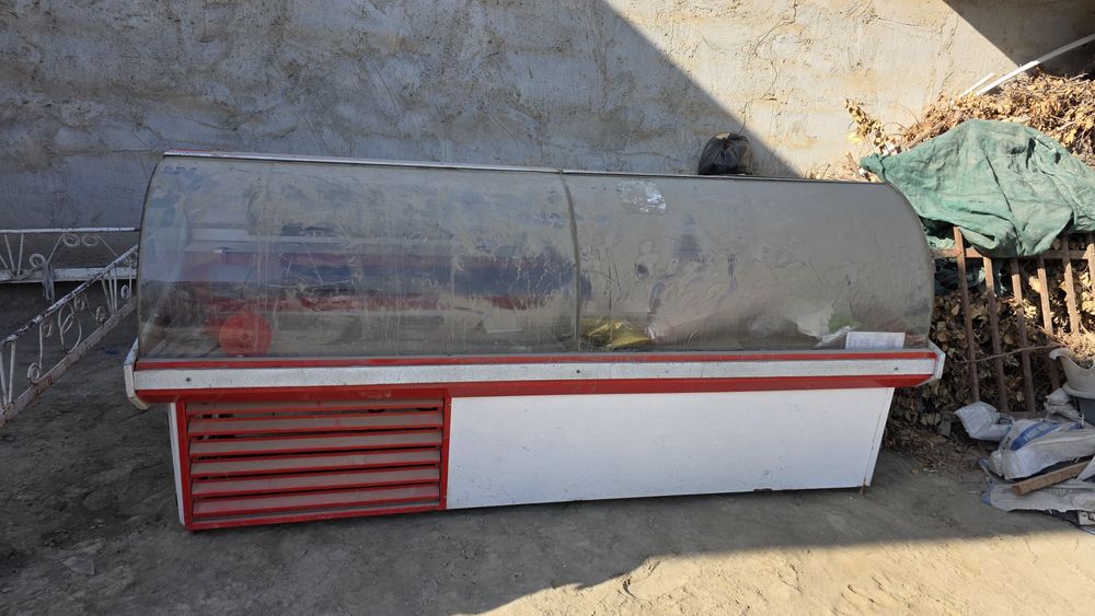 Витрина холодильник. БК КОНДЕТЦАНЕРИ 2.5млн