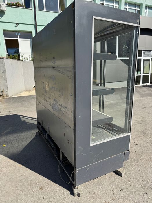 Хладилна Витрина