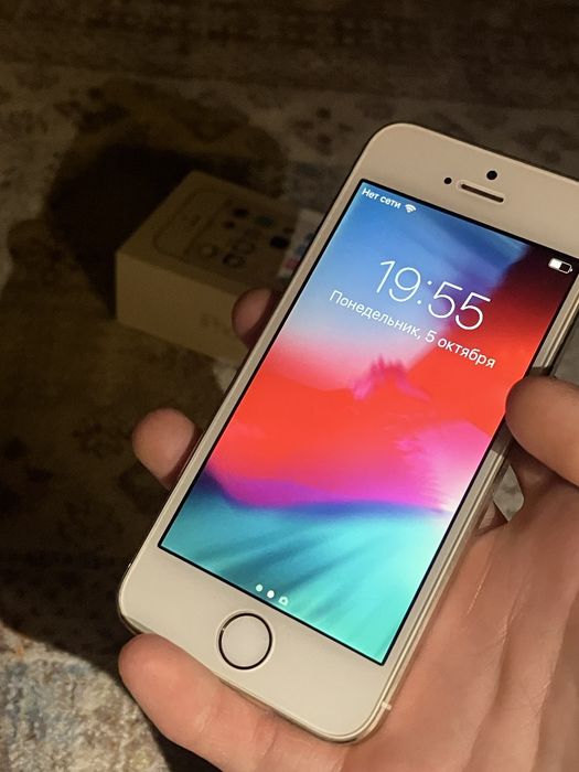 iPhone 5s, 16gb.