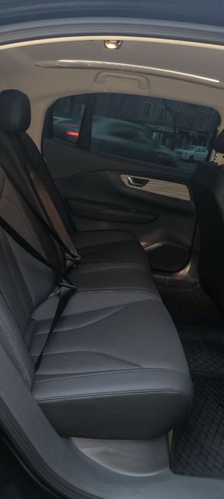 Срочно продам honqi eqm-5