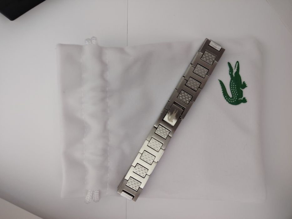 Brățară Lacoste noua cu toate accesoriile
