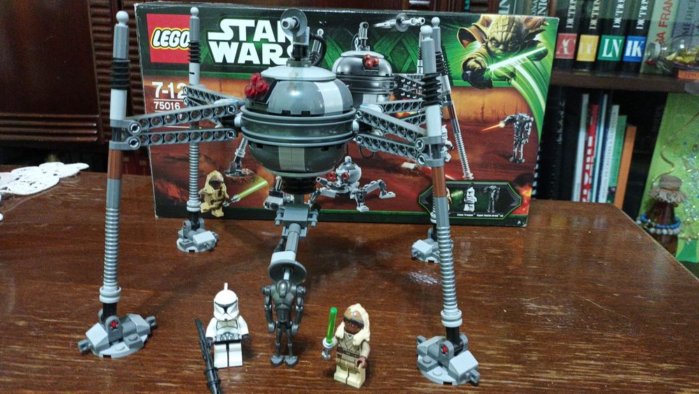 Lego Star Wars 75016 Homing Spider Droid