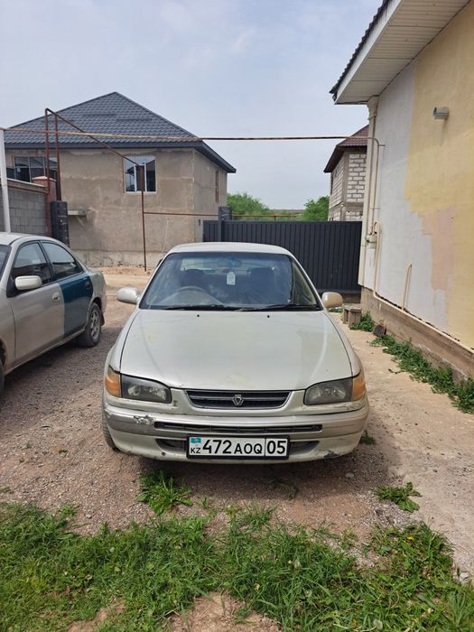 Продам автомобиль Тойота королла